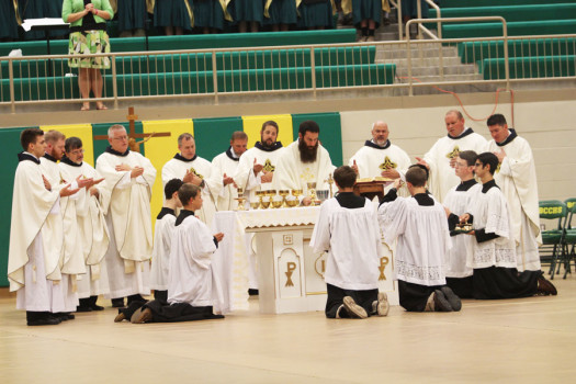 Students encouraged to be grateful at Pastors Mass