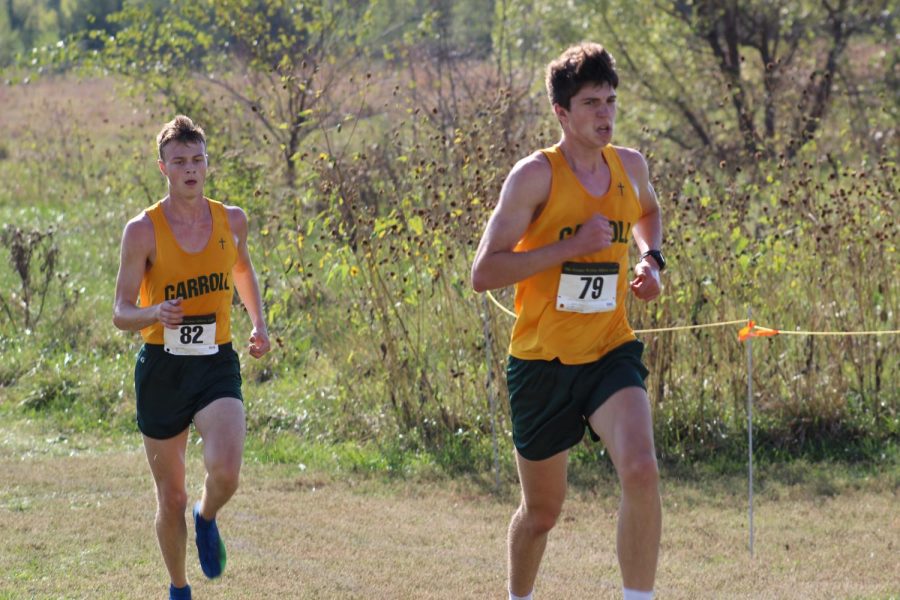 Matt Harding (pictured right) and Wayne Hesse (pictured left) near the end of the race. Harding finished first and Hesse took second.