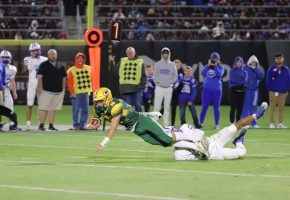 The football Holy War was a big success. Photo by photo editor Raelynn Hahn. 